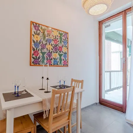 Guesthost - Lovely X5 With Terrace Appartement Turin