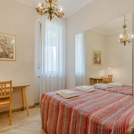 Guesthost - Lovely X5 With Terrace トリノ