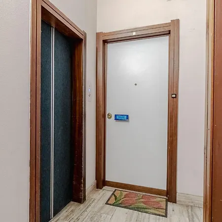 Guesthost - Lovely X5 With Terrace Turijn